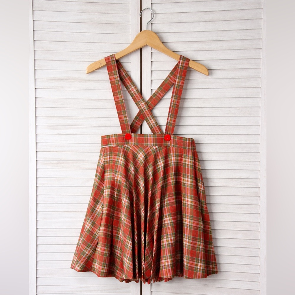Vintage Skirt With Suspender Pleated Excellent Condition. Size 4/5 Preppy